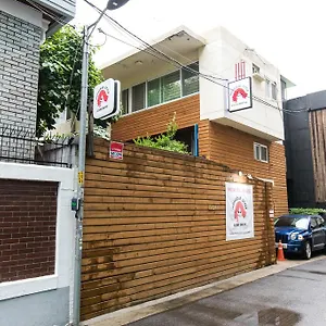 招待所 弘大风格旅馆, 首爾